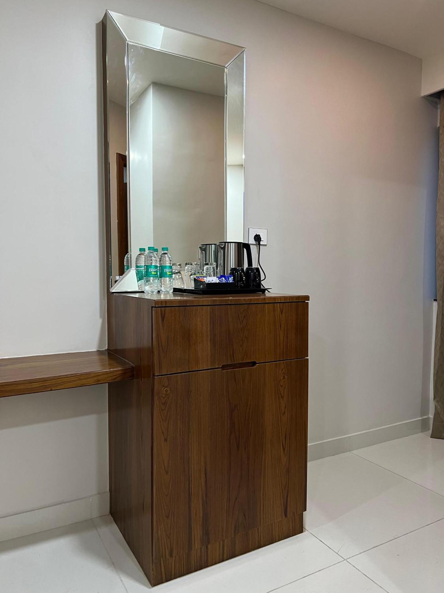 אננטפור Hotel Pasupala Inn מראה חיצוני תמונה